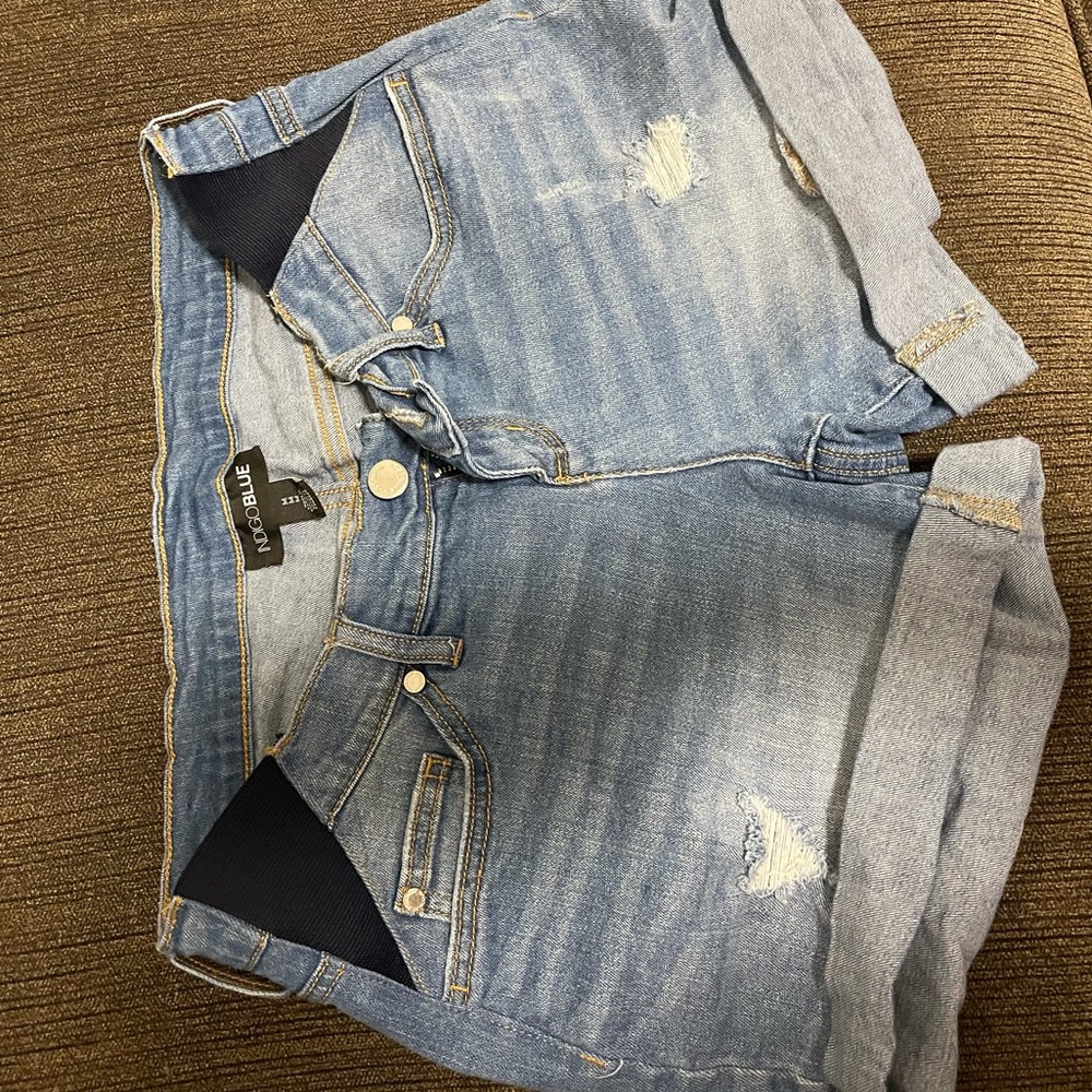 Maternity shorts
